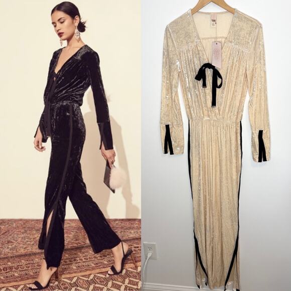 Free People We Are HAH Jump On It Velvet Jumpsuit In Almond Milk Size Small New - Picture 1 of 16
